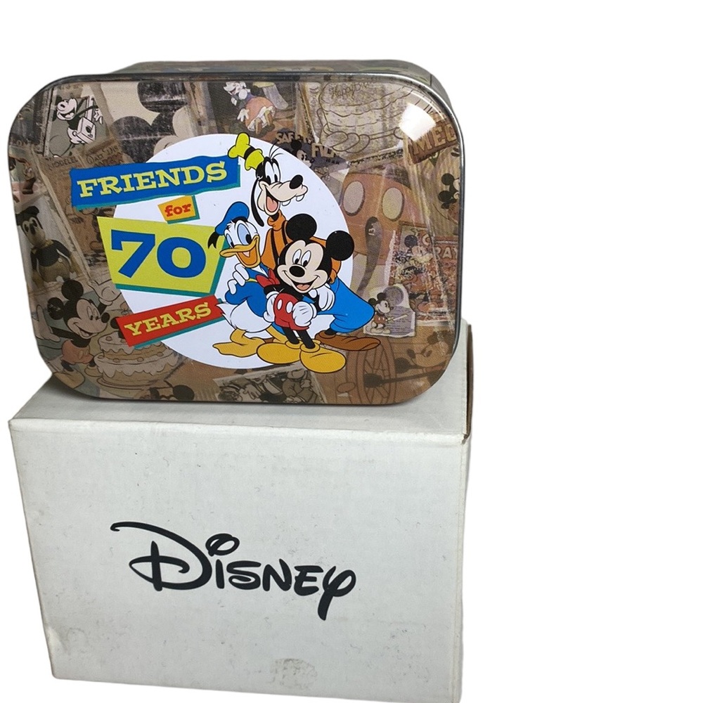 Limited Edition 2004 Mickey Mouse Goofy Donald Disney Friends For 70 Years Watch